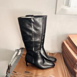 Elegant Black Knee-High Leather Heeled Boots